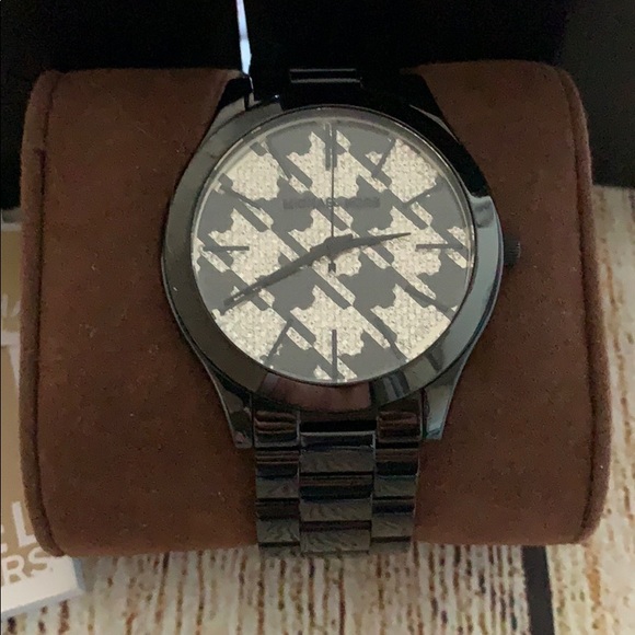 Michael Kors Watch - Picture 2 of 7